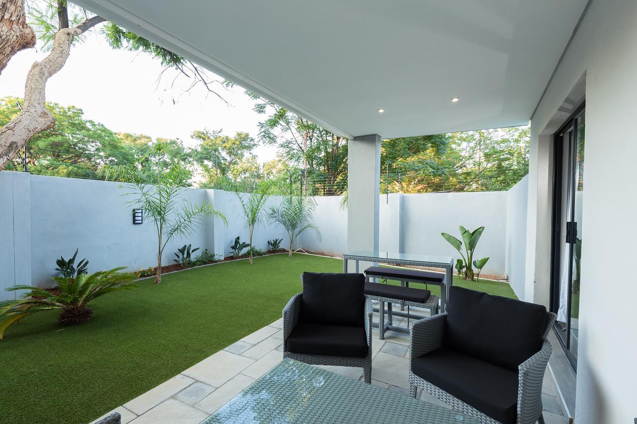 City Mews On Independence Gaborone Bagian luar foto